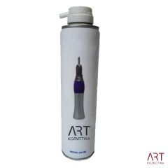 Sprej za vzdrževanje strojčkov maže vitalne, mehanske dele ročnika, zmanjšuje trenje med vrtenjem in tako preprečuje poškodbe in podaljšuje življensko dobo aparata.