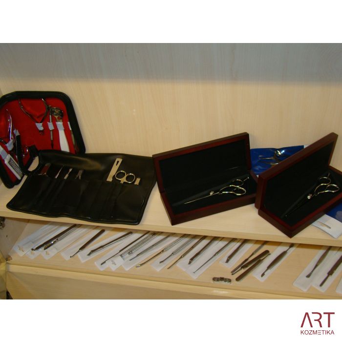 131 - Instrument za manikuro/pedikuro