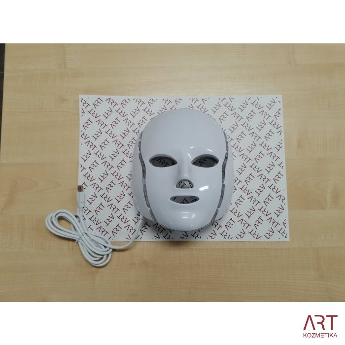 LED obrazna maska s fototerapijo